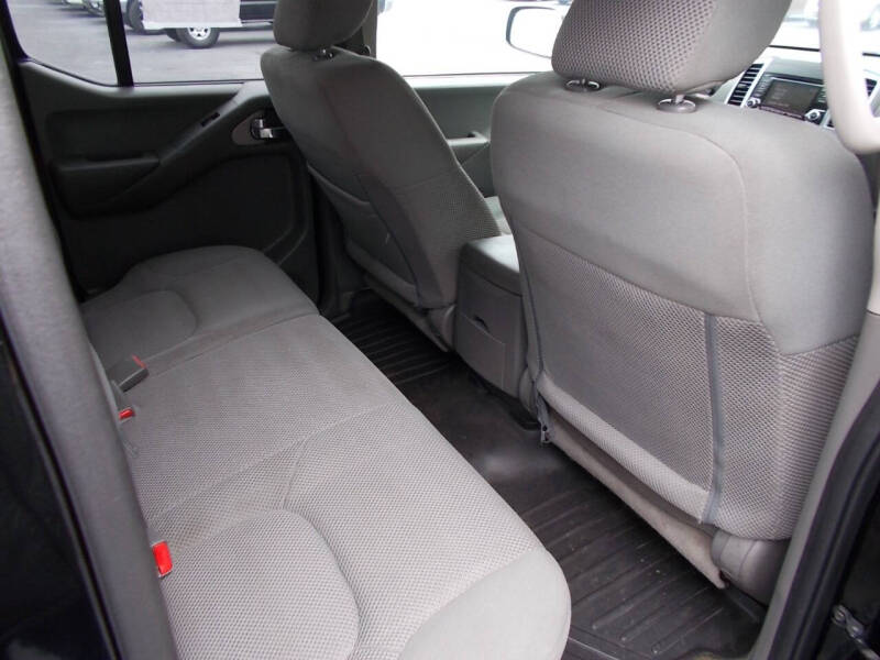 2016 Nissan Frontier SV