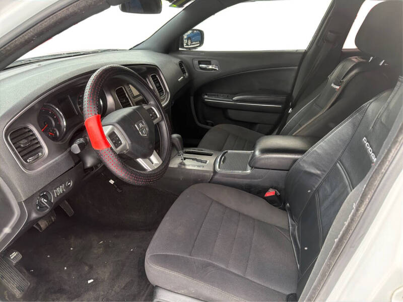 2013 Dodge Charger SE