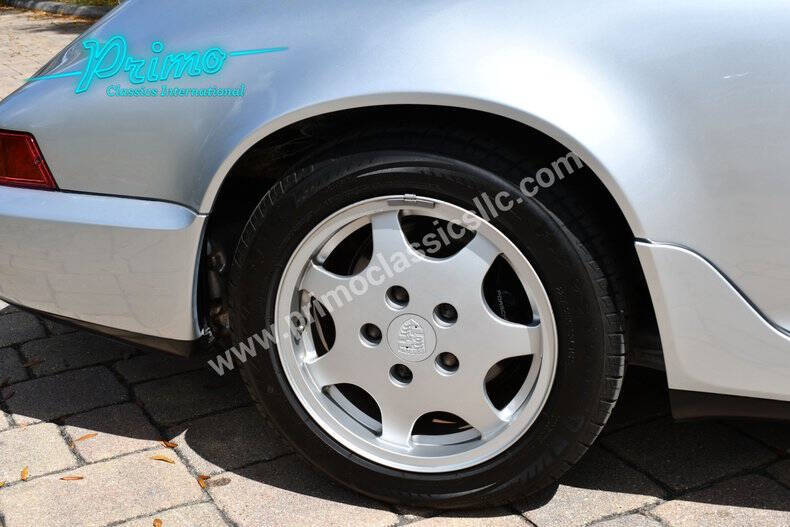 1991 Porsche 911 Carrera 2
