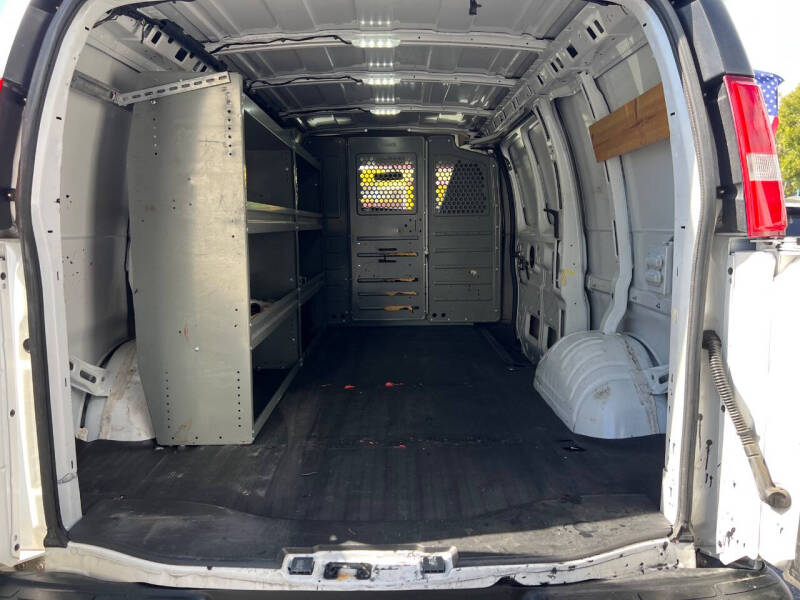 2021 Chevrolet Express 2500