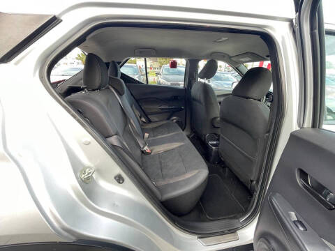 2020 Nissan Kicks S