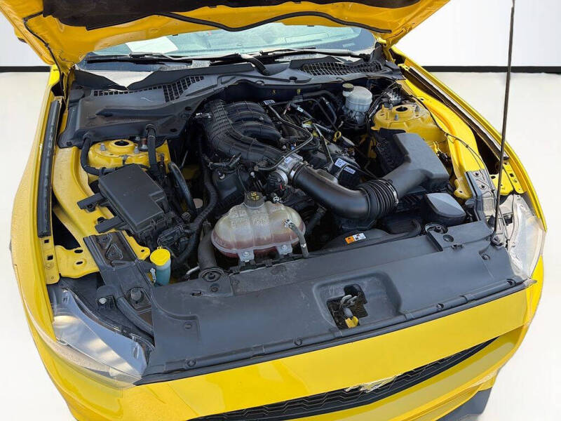 2016 Ford Mustang V6
