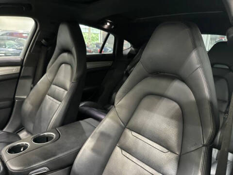 2017 Porsche Panamera 4S