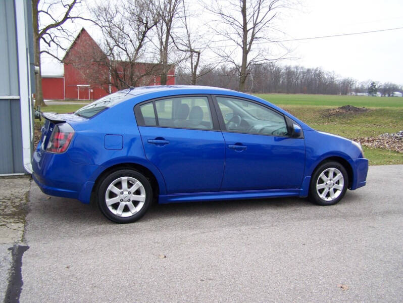 2012 Nissan Sentra SR photo 3