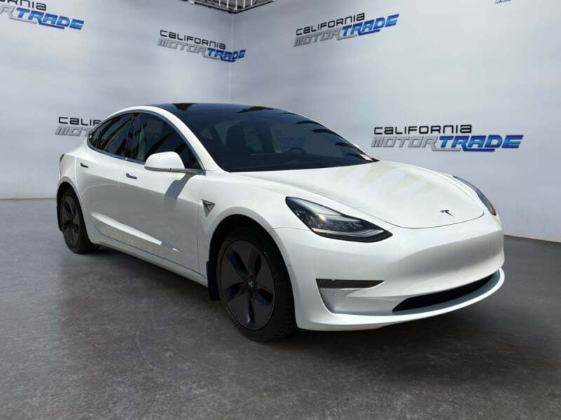 2019 Tesla Model 3 Mid Range