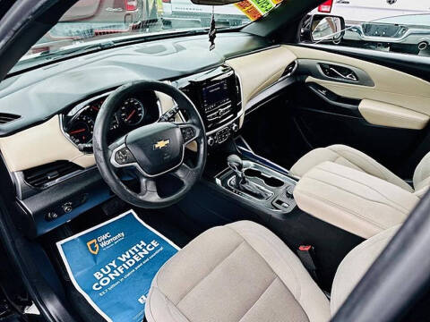 2022 Chevrolet Traverse LS