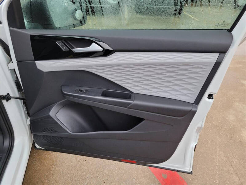 2022 Volkswagen Taos S