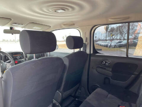 2012 Nissan cube