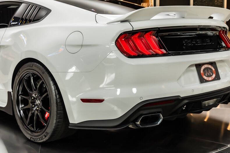 2022 Ford Mustang