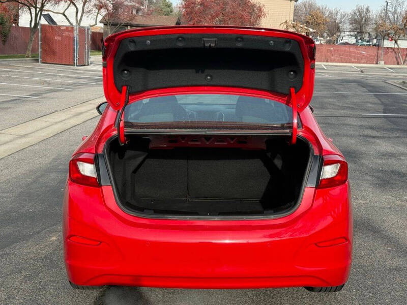 2018 Chevrolet Cruze LT Auto