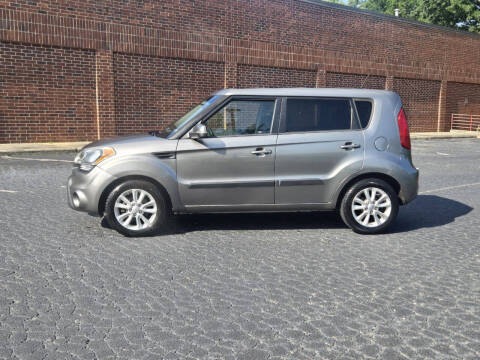 2013 Kia Soul +