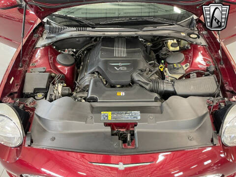 2004 Ford Thunderbird Deluxe