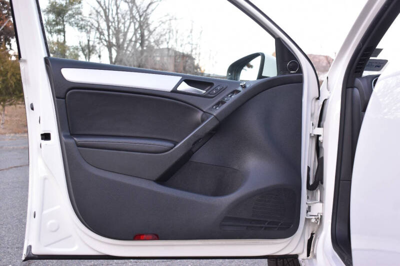 2013 Volkswagen GTI Autobahn PZEV