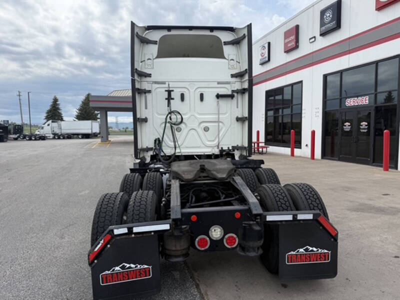 2019 Freightliner Cascadia