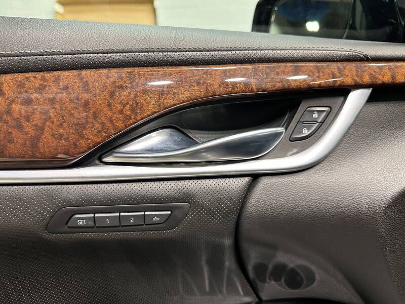 2013 Cadillac XTS Premium Collection