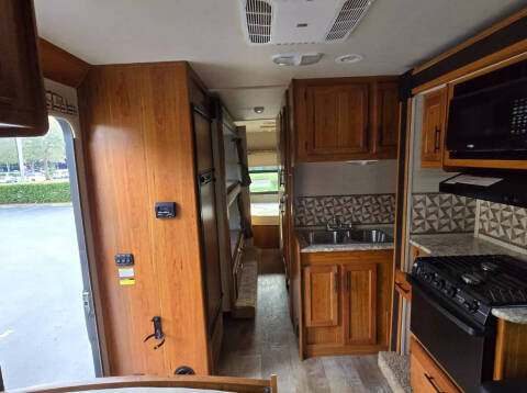 2017 Ford E-Series E-450 SD