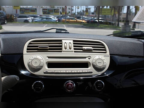 2015 FIAT 500c Lounge