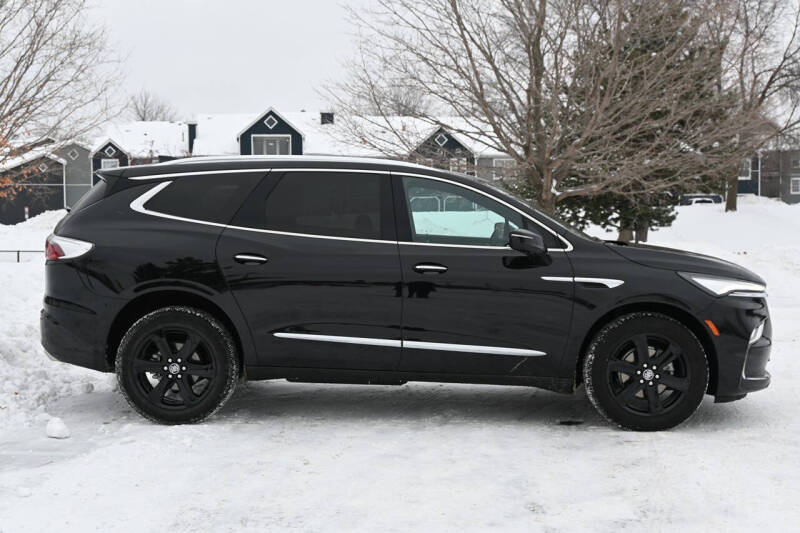 2024 Buick Enclave Essence