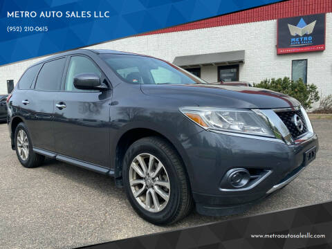 2014 Nissan Pathfinder for sale at METRO AUTO SALES LLC in Lino Lakes MN