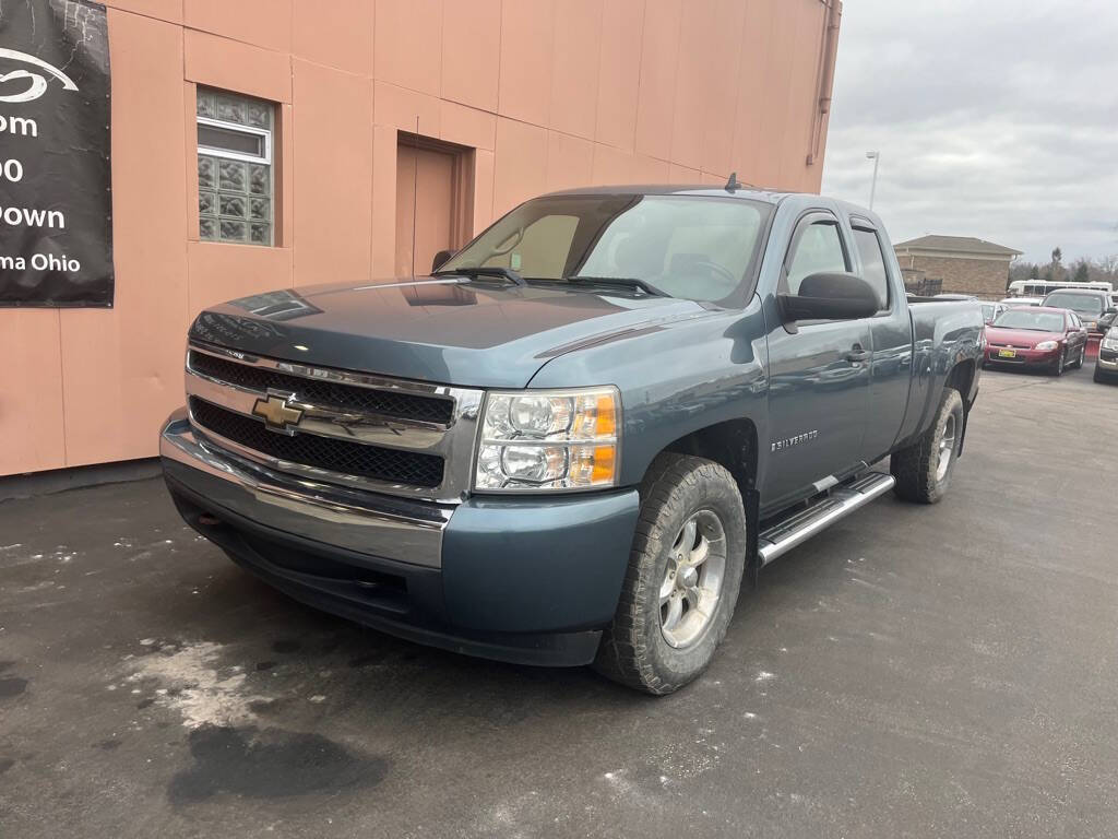 2008 Chevrolet Silverado 1500 for sale at ENZO AUTO in Parma, OH