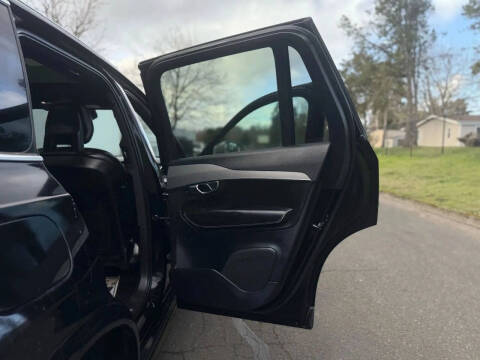 2016 Volvo XC90 T6 R-Design