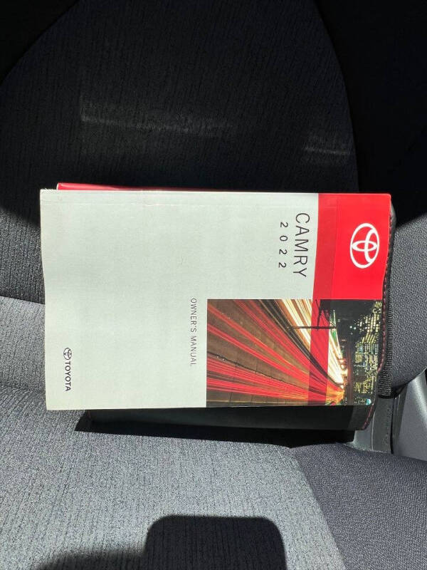 2022 Toyota Camry LE