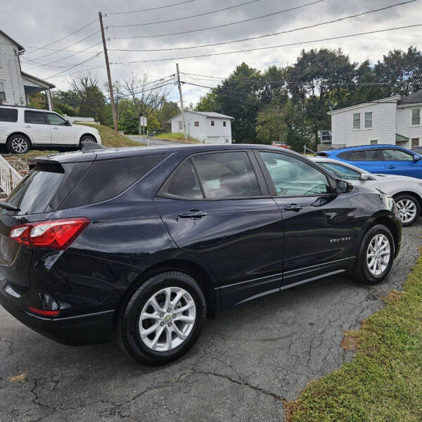 2021 Chevrolet Equinox LS's photo