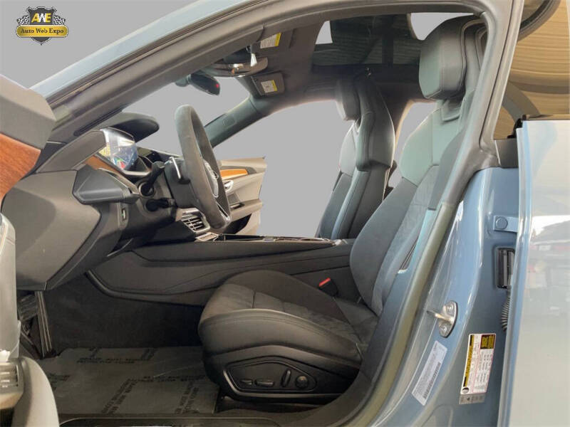 2022 Audi e-tron GT quattro Premium Plus