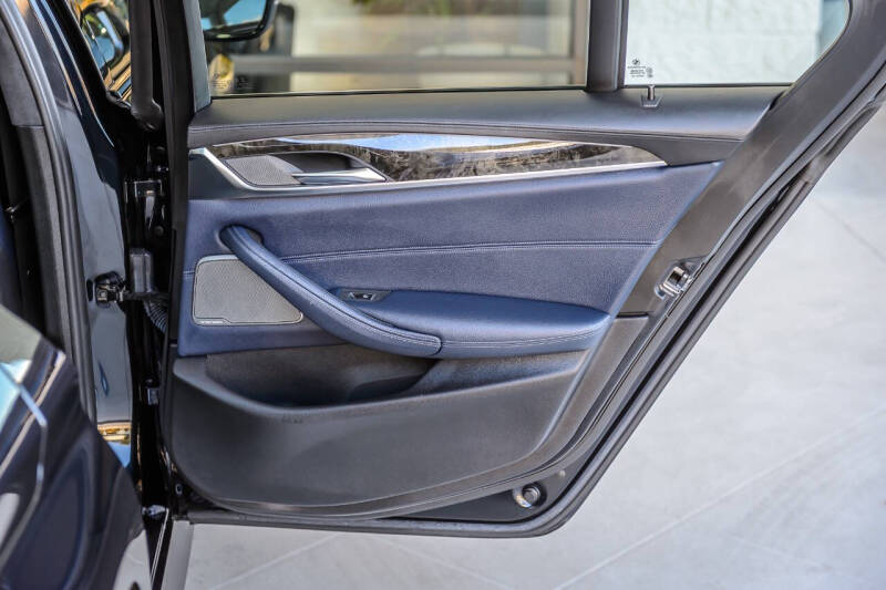 2019 BMW 5 Series 540i