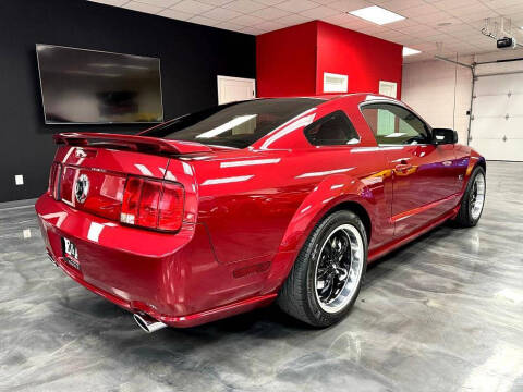 2005 Ford Mustang