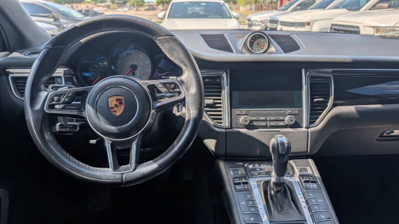 2017 Porsche Macan S