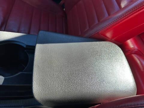 2005 Ford Mustang GT Deluxe