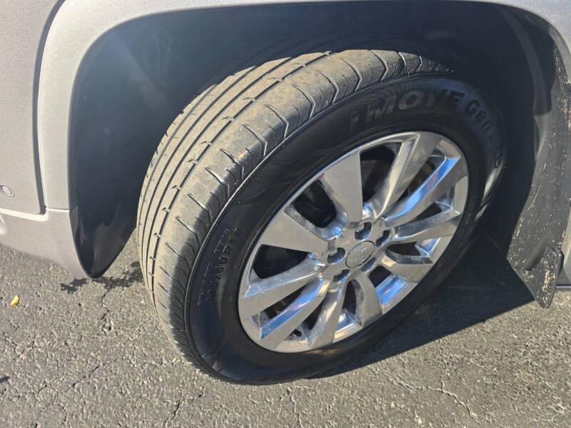 2016 Jeep Cherokee Overland