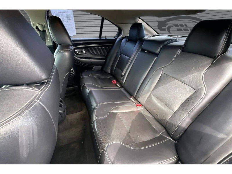 2011 Ford Taurus Limited