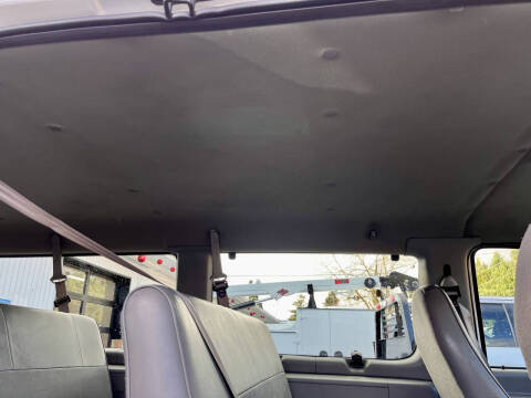 1999 Ford E-150 Chateau