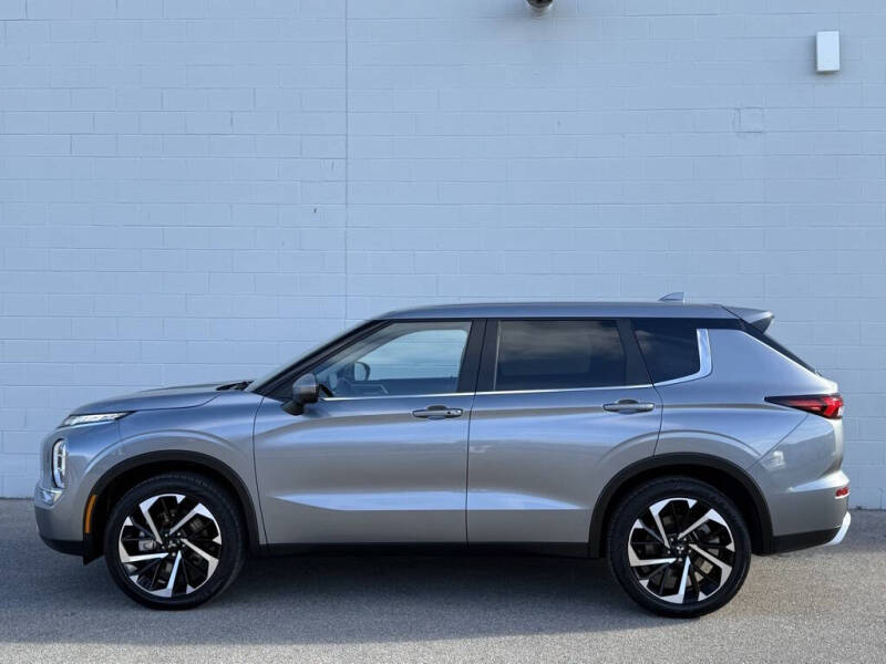 2024 Mitsubishi Outlander SE