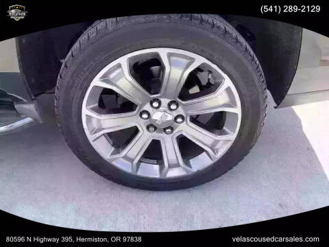 2017 Cadillac Escalade Standard