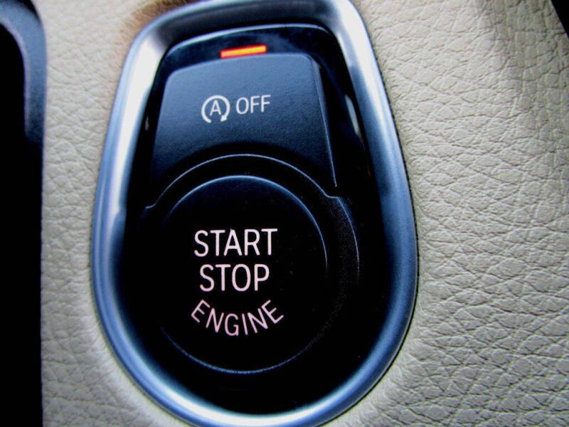 2017 BMW 3 Series 330i xDrive