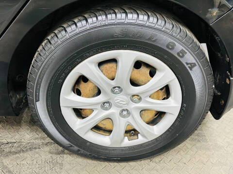 2013 Hyundai Accent GS