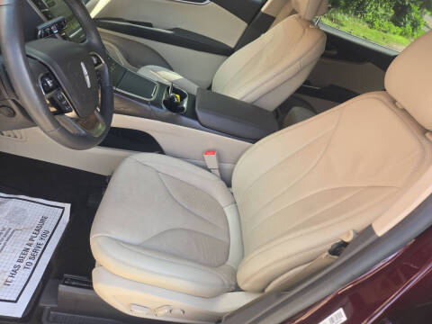 2019 Lincoln Nautilus Select