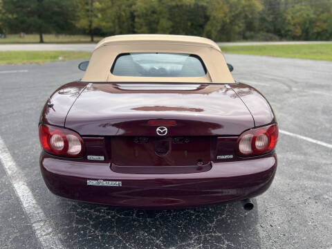 2003 Mazda MX-5 Miata