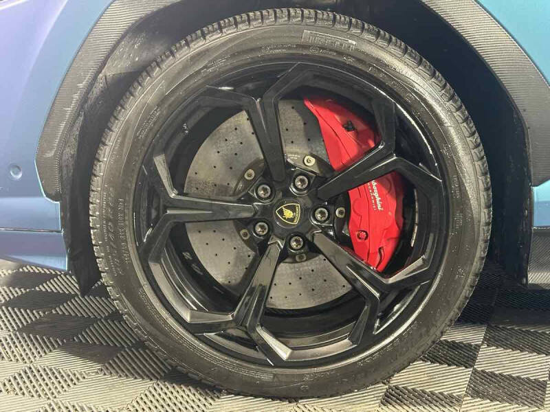 2019 Lamborghini Urus