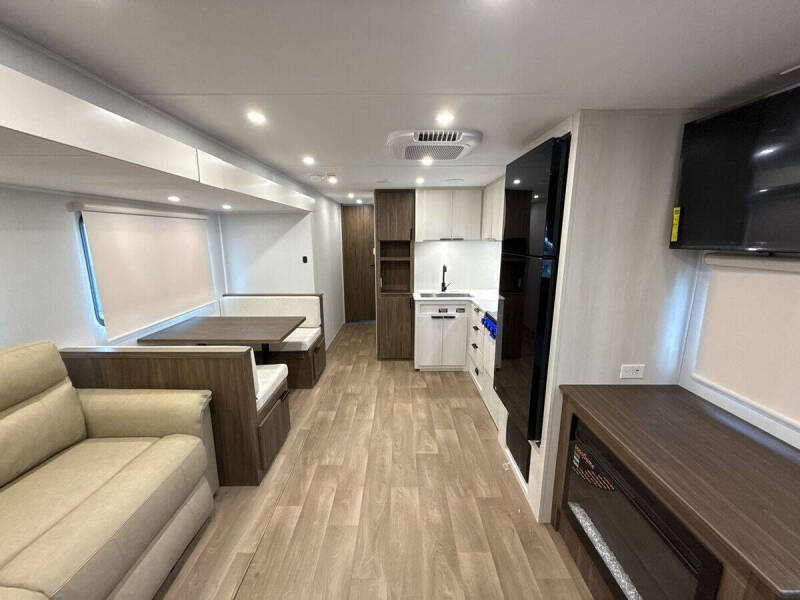 2026 Winnebago Access