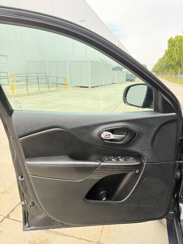 2014 Jeep Cherokee Trailhawk