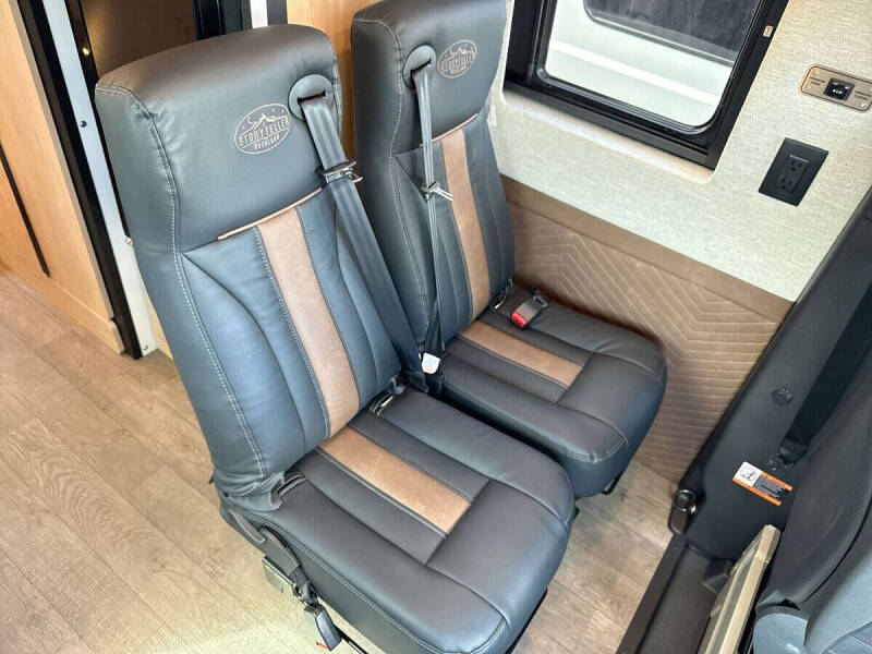 2025 Mercedes-Benz Sprinter