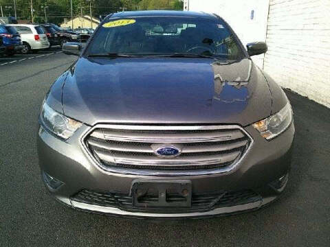 2013 Ford Taurus SEL