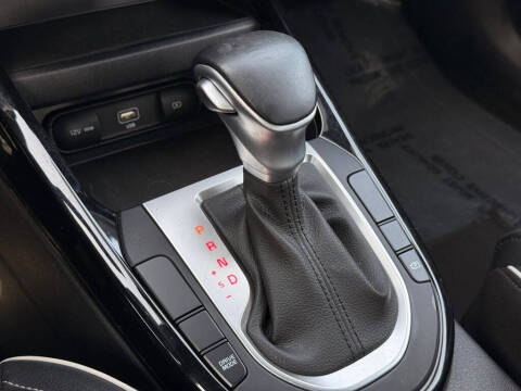 2022 Kia Forte GT Line