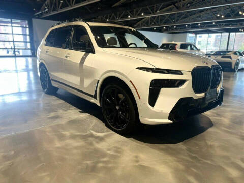 2023 BMW X7 M60i