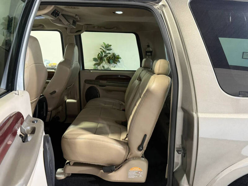 2004 Ford Excursion Limited