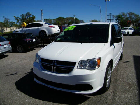 2017 Dodge Grand Caravan for sale at Goldmark Auto Group in Sarasota FL